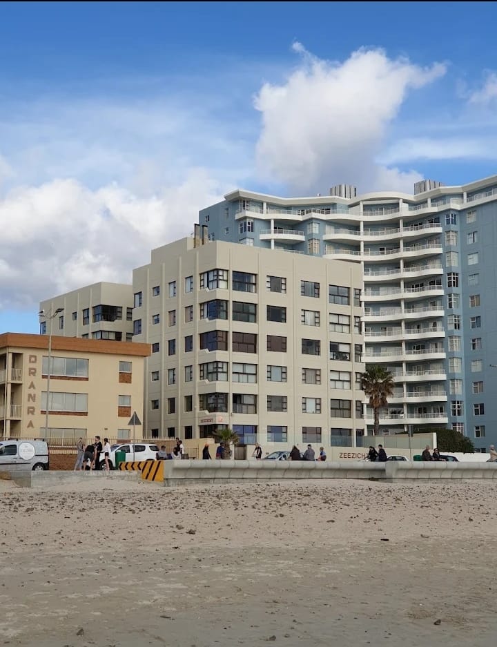 To Let 3 Bedroom Property for Rent in Strand Central Western Cape